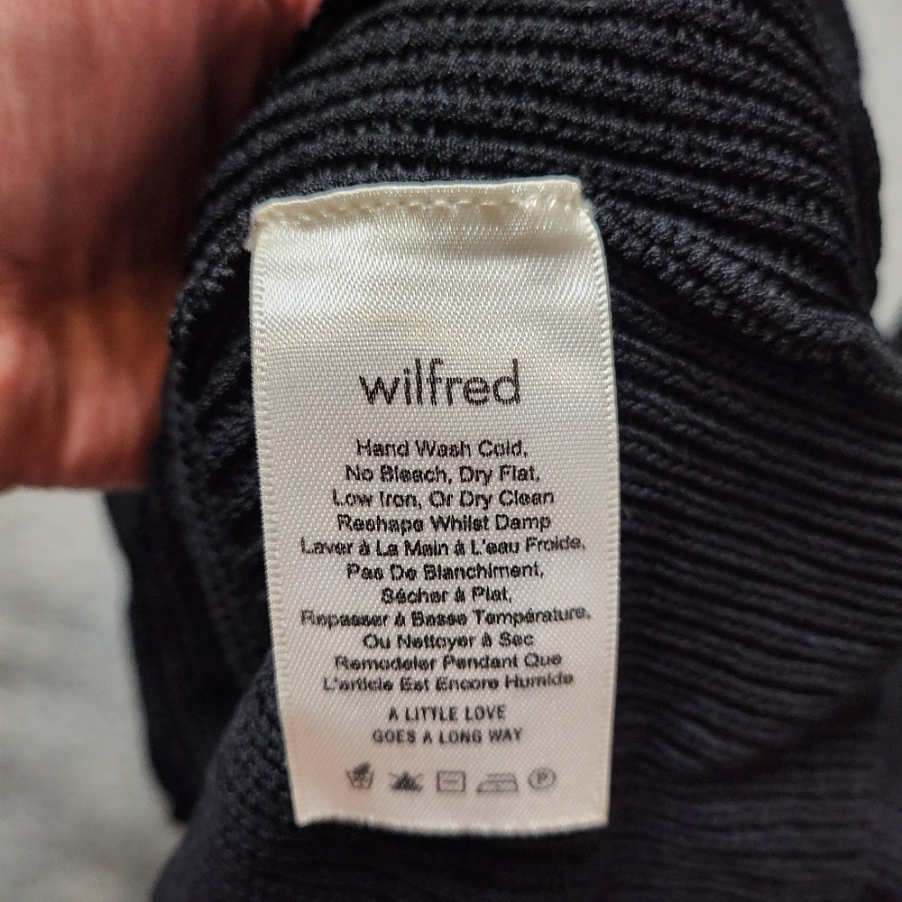 Aritzia Wilfred Salome Sweater Black - Picture 6 of 9